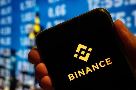 Binance restarts cryptocurrency services in India following a seven-month regulatory pause.